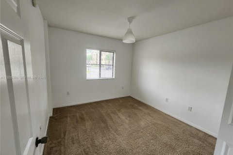 Townhouse in Cutler Bay, Florida 3 bedrooms, 94.57 sq.m. № 1993255 - photo 19