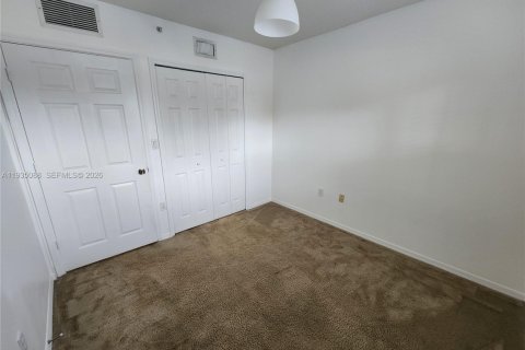 Townhouse in Cutler Bay, Florida 3 bedrooms, 94.57 sq.m. № 1993255 - photo 16