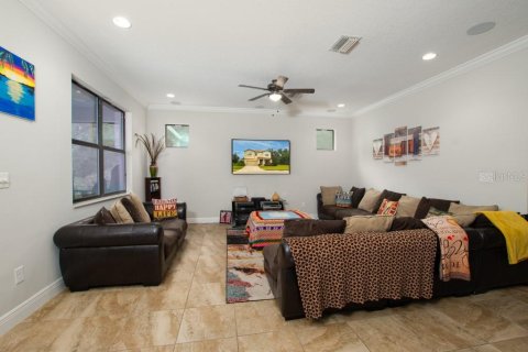Casa en venta en Land O' Lakes, Florida, 5 dormitorios, 305 m2 № 1911598 - foto 4