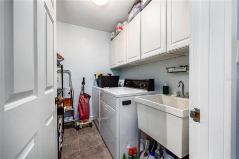 House in Gainesville, Florida 3 bedrooms, 257.9 sq.m. № 1526469 - photo 22