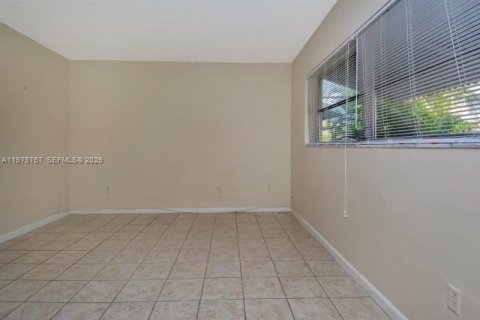 Condo in Fort Lauderdale, Florida, 1 bedroom  № 2040061 - photo 14