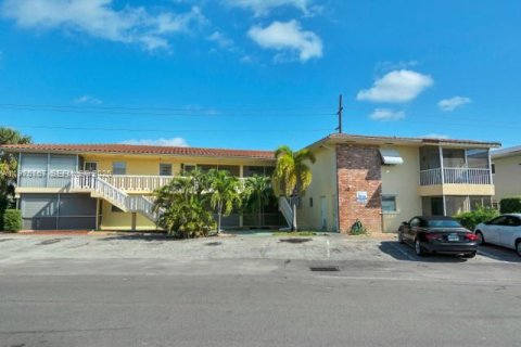 Condo in Fort Lauderdale, Florida, 1 bedroom  № 2040061