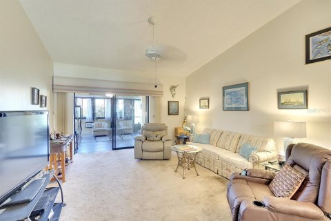 Condo in Bradenton, Florida, 2 bedrooms  № 1719572 - photo 7