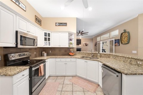 House in Gainesville, Florida 4 bedrooms, 260.31 sq.m. № 2109544 - photo 24