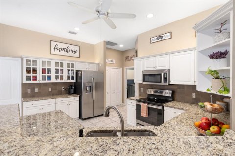 House in Gainesville, Florida 4 bedrooms, 260.31 sq.m. № 2109544 - photo 23