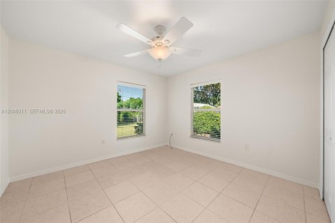 House in Sebring, Florida 2 bedrooms, 171.5 sq.m. № 2397140 - photo 24