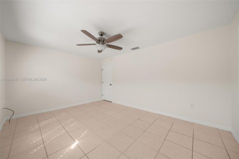 House in Sebring, Florida 2 bedrooms, 171.5 sq.m. № 2397140 - photo 20