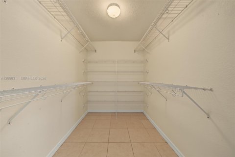 House in Sebring, Florida 2 bedrooms, 171.5 sq.m. № 2397140 - photo 21