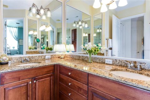 Copropriété à vendre à University Park, Floride: 2 chambres, 154.59 m2 № 2412696 - photo 13