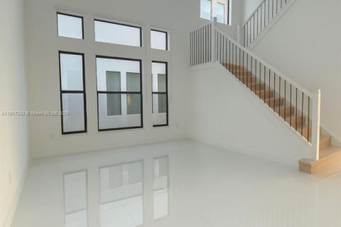 Casa en venta en Boca Raton, Florida, 5 dormitorios, 427.81 m2 № 1974473 - foto 3