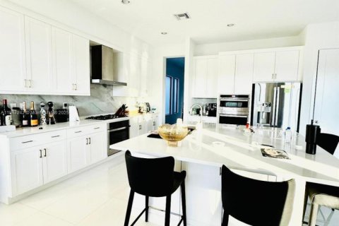 Casa en venta en Boca Raton, Florida, 5 dormitorios, 427.81 m2 № 1974473 - foto 8