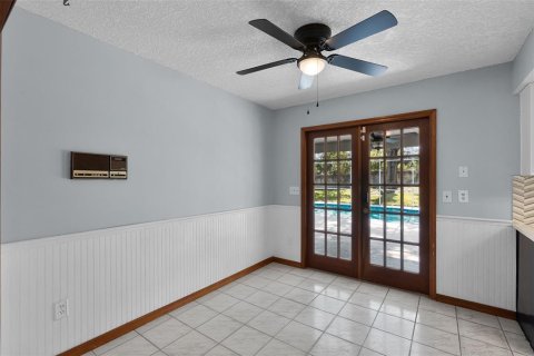 House in Orlando, Florida 4 bedrooms, 266.82 sq.m. № 1843071 - photo 14