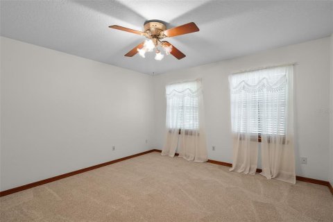 House in Orlando, Florida 4 bedrooms, 266.82 sq.m. № 1843071 - photo 19