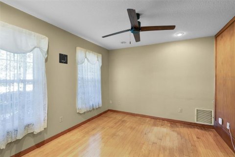 House in Orlando, Florida 4 bedrooms, 266.82 sq.m. № 1843071 - photo 7