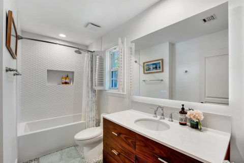 House in Delray Beach, Florida 4 bedrooms, 233.46 sq.m. № 2158283 - photo 22