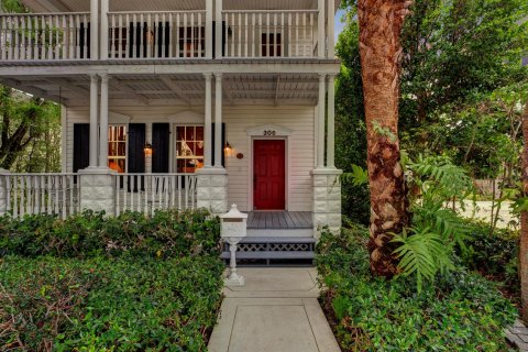House in Delray Beach, Florida 4 bedrooms, 233.46 sq.m. № 2158283 - photo 8