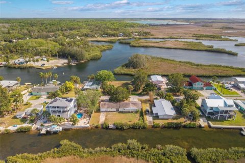 Casa en venta en Spring Hill, Florida, 3 dormitorios № 2102954 - foto 5