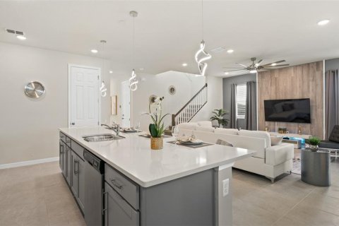 Villa ou maison à vendre à Kissimmee, Floride: 6 chambres, 278.52 m2 № 2218360 - photo 30