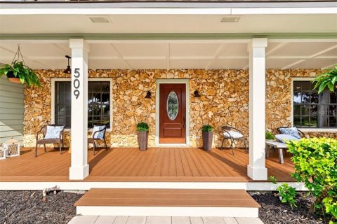 Villa ou maison à vendre à Daytona Beach, Floride: 4 chambres, 248.14 m2 № 2398542 - photo 3