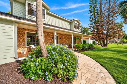 Villa ou maison à vendre à Daytona Beach, Floride: 4 chambres, 248.14 m2 № 2398542 - photo 2