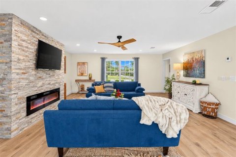 Villa ou maison à vendre à Daytona Beach, Floride: 4 chambres, 248.14 m2 № 2398542 - photo 22