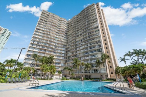Condominio en venta en Miami, Florida, 1 dormitorio, 94.02 m2 № 1952008 - foto 1