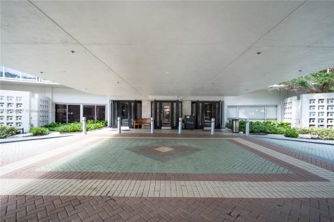 Condominio en venta en Miami, Florida, 1 dormitorio, 94.02 m2 № 1952008 - foto 3