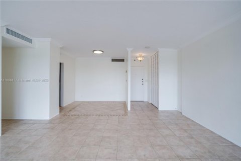 Condominio en venta en Miami, Florida, 1 dormitorio, 94.02 m2 № 1952008 - foto 19