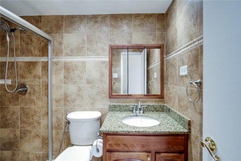 Condominio en venta en Miami, Florida, 1 dormitorio, 94.02 m2 № 1952008 - foto 26