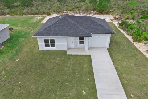 House in Lake Placid, Florida 2 bedrooms, 120.49 sq.m. № 2250078
