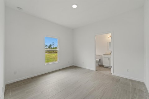 House in Lake Placid, Florida 2 bedrooms, 120.49 sq.m. № 2250078 - photo 8