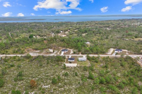 House in Lake Placid, Florida 2 bedrooms, 120.49 sq.m. № 2250078 - photo 18