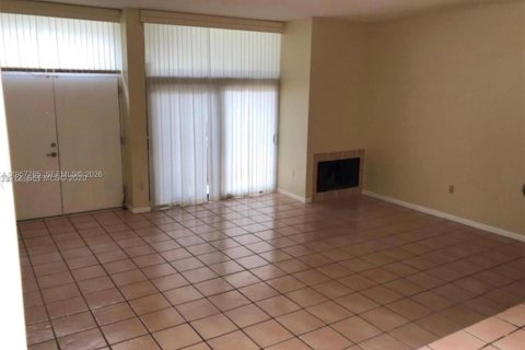 Touwnhouse à louer à Aventura, Floride: 2 chambres, 155.43 m2 № 2029348 - photo 7