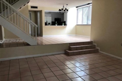 Touwnhouse à louer à Aventura, Floride: 2 chambres, 155.43 m2 № 2029348 - photo 5