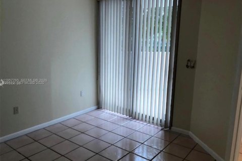 Touwnhouse à louer à Aventura, Floride: 2 chambres, 155.43 m2 № 2029348 - photo 30