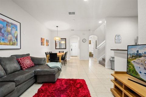 Touwnhouse à vendre à Kissimmee, Floride: 3 chambres, 133.78 m2 № 2317296 - photo 10