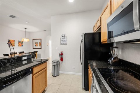 Touwnhouse à vendre à Kissimmee, Floride: 3 chambres, 133.78 m2 № 2317296 - photo 17
