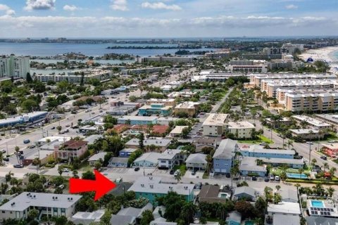 Appartement à louer à Saint Pete Beach, Floride: 2 chambres, 102.19 m2 № 2419690 - photo 6