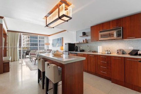 Снять в аренду кондоминиум в Майами-Бич, Флорида 1 спальня, 61.5м2, № 2052357 - фото 6