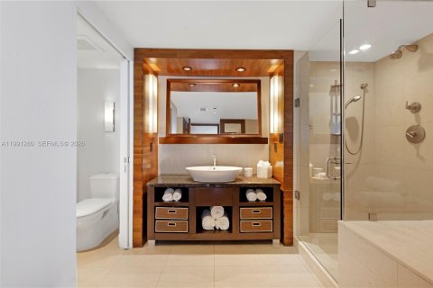 Снять в аренду кондоминиум в Майами-Бич, Флорида 1 спальня, 61.5м2, № 2052357 - фото 14