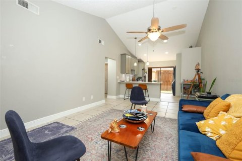 Copropriété à vendre à Winter Garden, Floride: 2 chambres, 86.4 m2 № 2203842 - photo 5