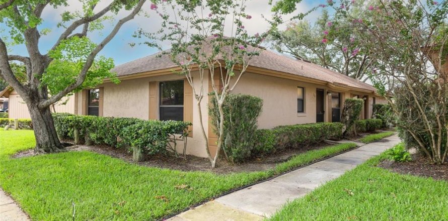 Condo à Winter Garden, Floride, 2 chambres  № 2203842