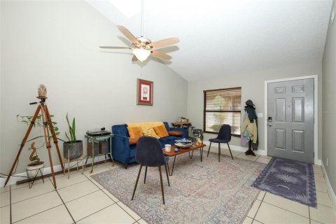 Copropriété à vendre à Winter Garden, Floride: 2 chambres, 86.4 m2 № 2203842 - photo 3