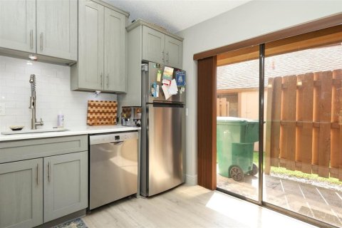 Copropriété à vendre à Winter Garden, Floride: 2 chambres, 86.4 m2 № 2203842 - photo 10