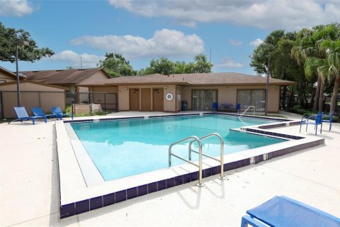 Copropriété à vendre à Winter Garden, Floride: 2 chambres, 86.4 m2 № 2203842 - photo 25
