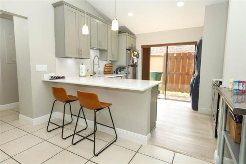 Copropriété à vendre à Winter Garden, Floride: 2 chambres, 86.4 m2 № 2203842 - photo 8