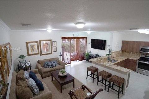 Adosado en alquiler en Miami, Florida, 3 dormitorios, 176.51 m2 № 1993749 - foto 16