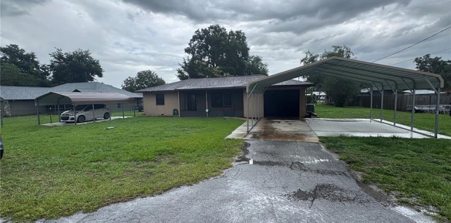 Casa en Lake Panasoffkee, Florida 3 dormitorios, 105.91 m2 № 1778616