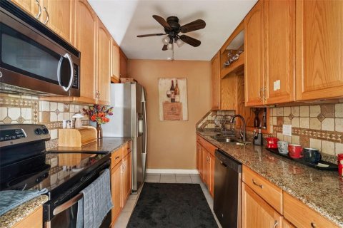 House in Ocala, Florida 4 bedrooms, 179.39 sq.m. № 1772815 - photo 7