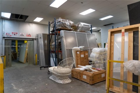 Commercial property in Miami, Florida № 1875005 - photo 29
